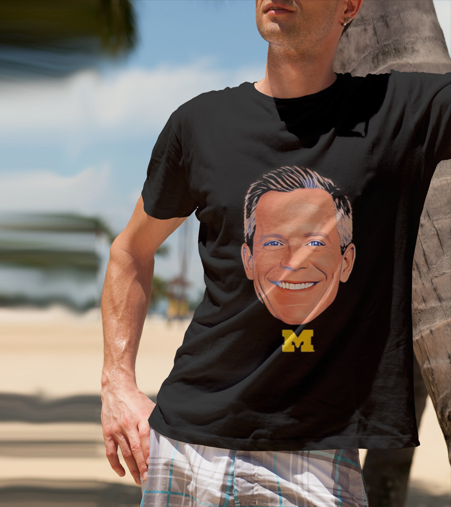 Dusty May Big Face Michigan Wolverines M Yellow T-Shirt