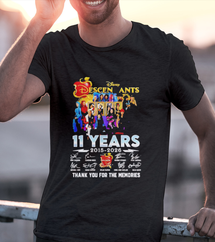 Disney Descendants 11 Years 2015 2026 Thank You For The Memories Signatures T-Shirt