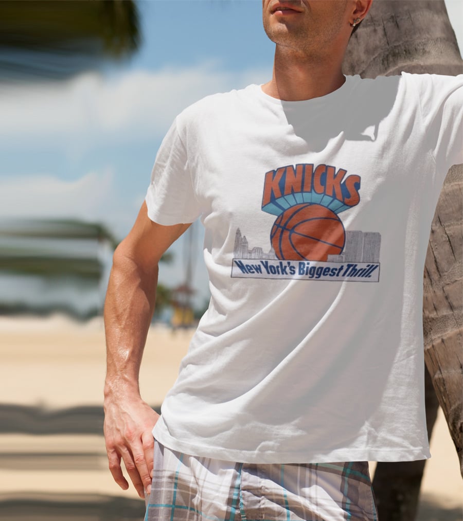 Knicks New York's Biggest Thrill Basketball Skyline T-Shirt