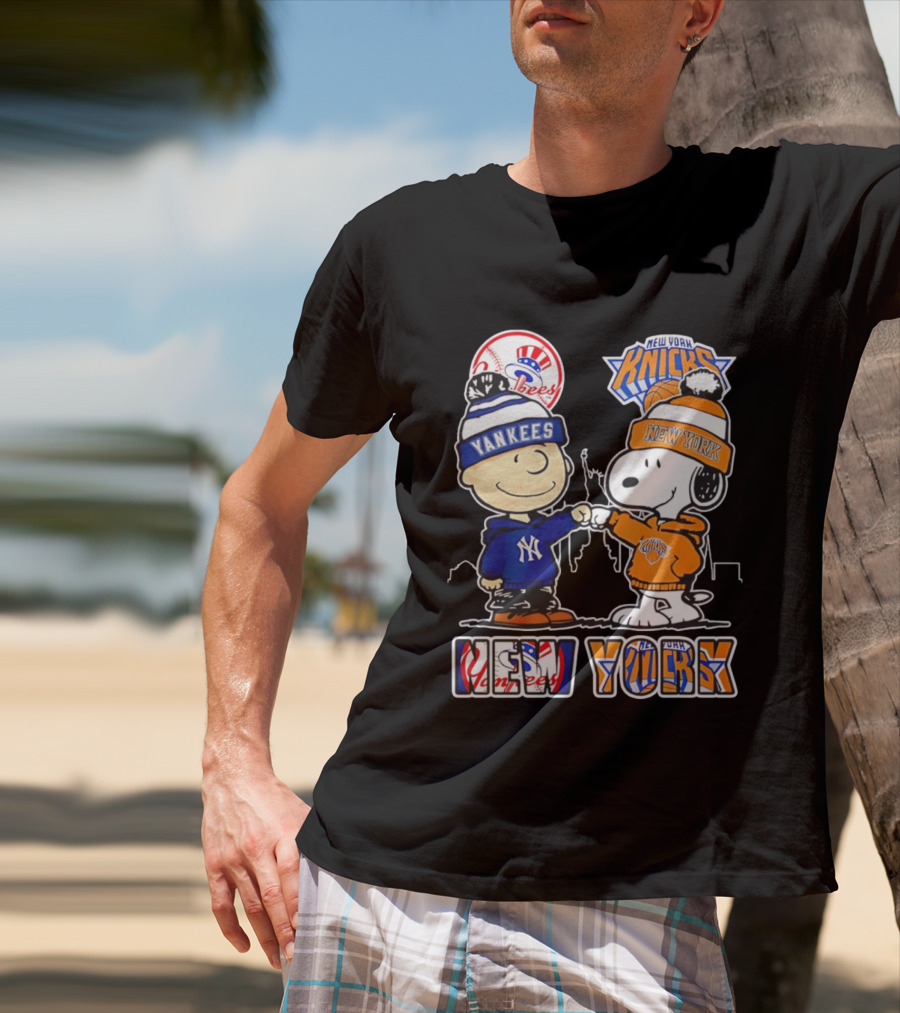New York Yankees New York Knicks Charlie Brown Snoopy T-Shirt