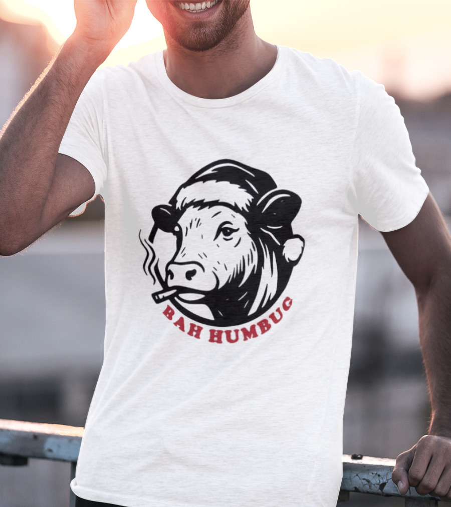 Cow Santa Smoking Bah Humbug Christmas Humor T-Shirt