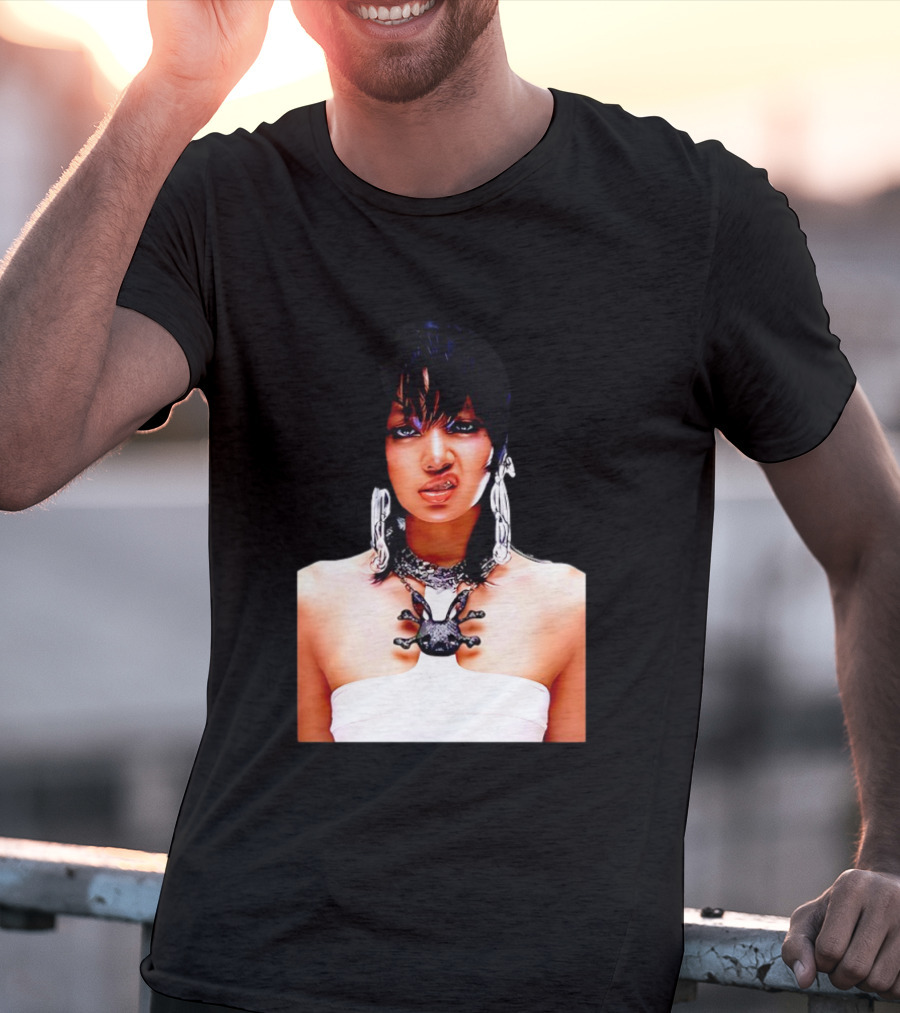 Lisa Rockstar Blackpink V1 Necklace And Earrings T-Shirt