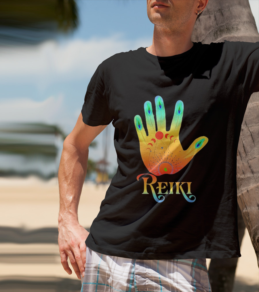 Reiki Practitioner Healer Therapist Master Colorful Hand T-Shirt