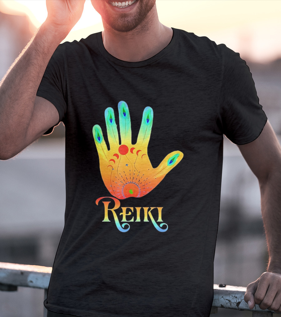 Reiki Practitioner Healer Therapist Master Colorful Hand T-Shirt