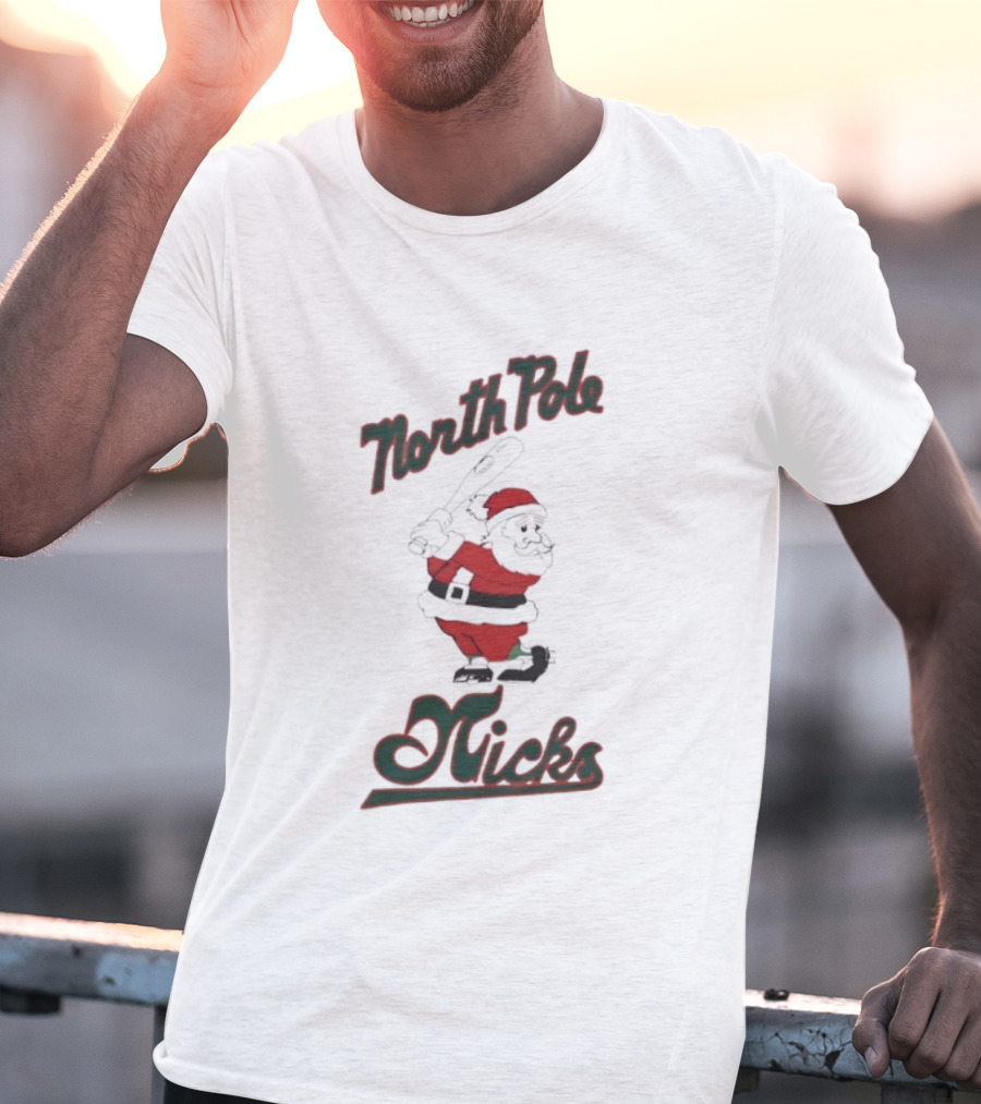 North Pole Nicks Santa Christmas Noir T-Shirt