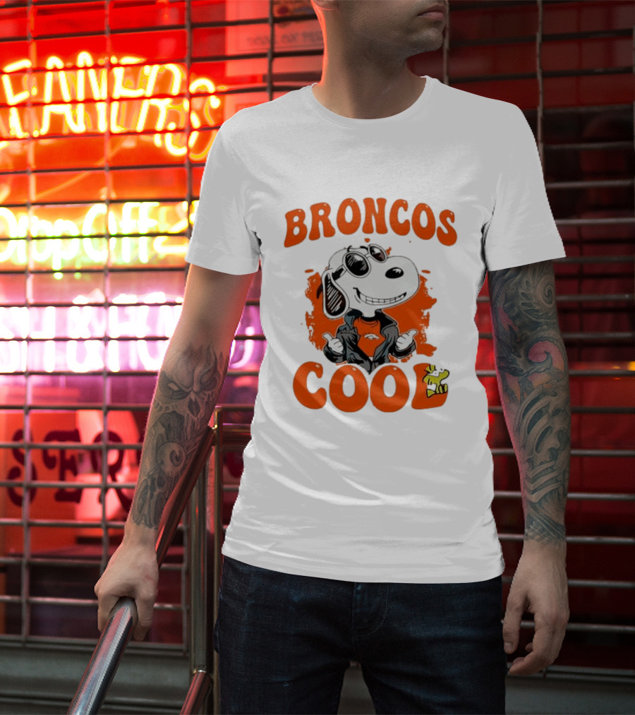 Snoopy Denver Broncos Cool Peanuts Character NFL Fan T-Shirt