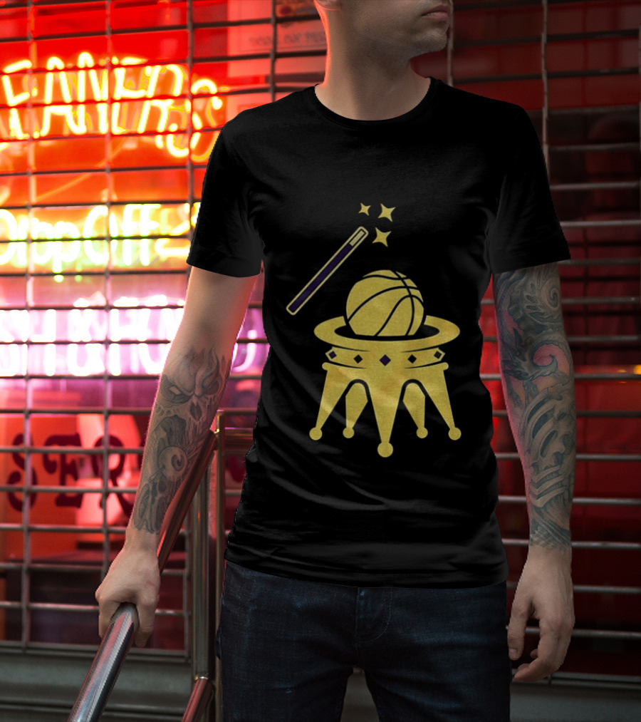 LeBron James Los Angeles Lakers Basketball King James Vintage Magic Wand Crown T-Shirt