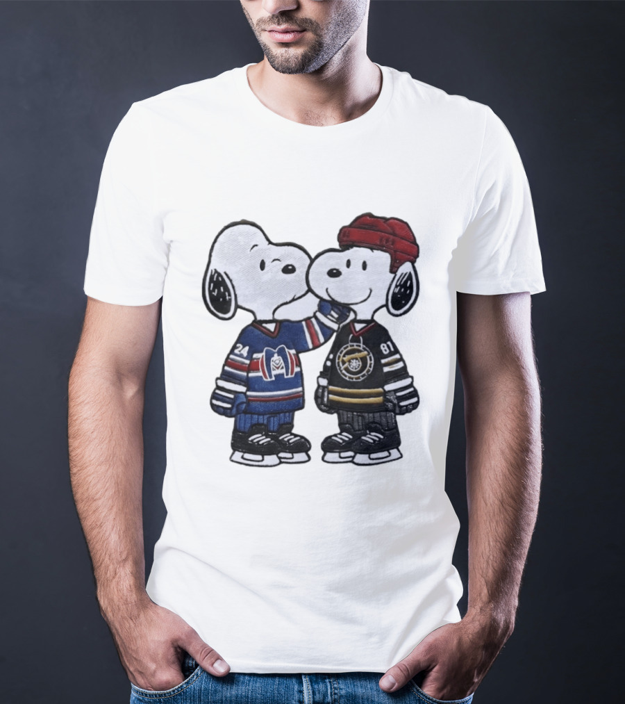 Snoopy Shane Hollander Kissing Ilya Rozanov Hockey LGBT Peanuts Charlie Brown Ice Hockey Romance Cartoon T-Shirt