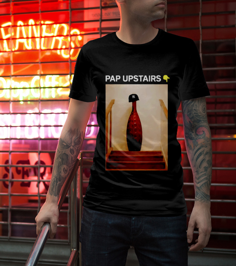 PAP UPSTAIRS New York Yankees Iconic Hat Emoji Stairs T-Shirt