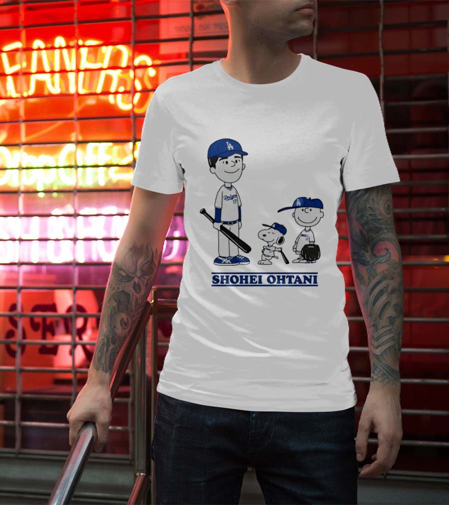 Snoopy Shohei Ohtani Los Angeles Dodgers Baseball Peanuts T-Shirt