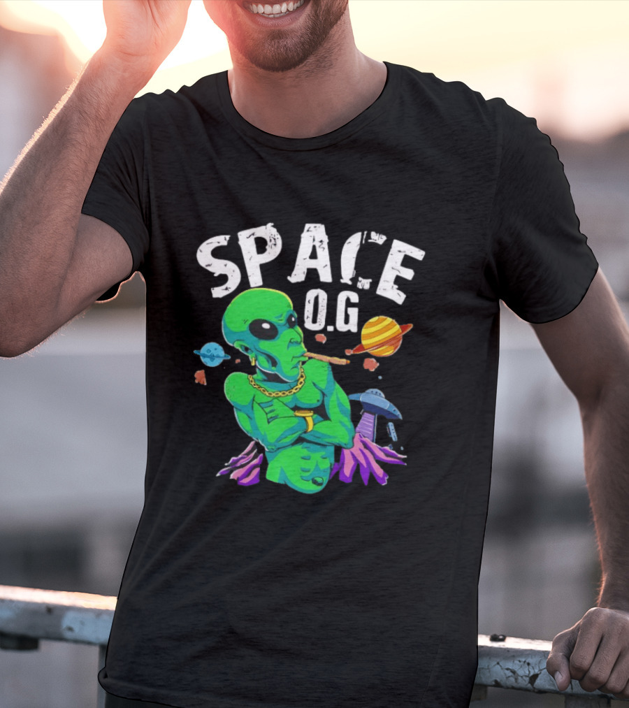 SPACE O.G. Alien Smoking Planets UFO Chain T-Shirt
