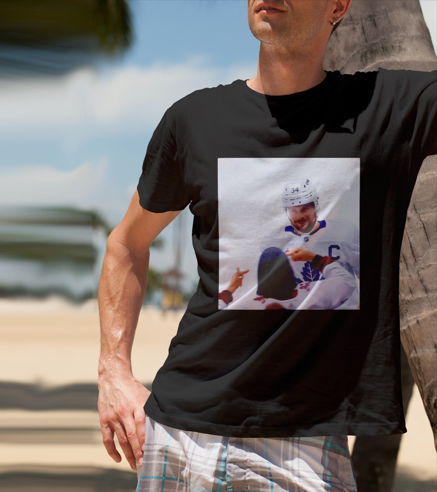 Auston Matthews Smirk Number 34 Maple Leafs Captain Ice Hockey Moment T-Shirt