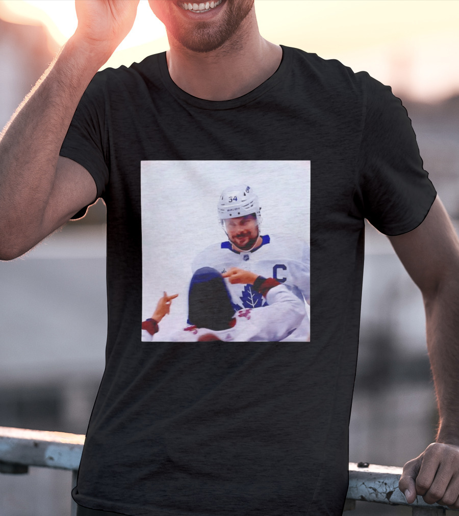 Auston Matthews Smirk Number 34 Maple Leafs Captain Ice Hockey Moment T-Shirt