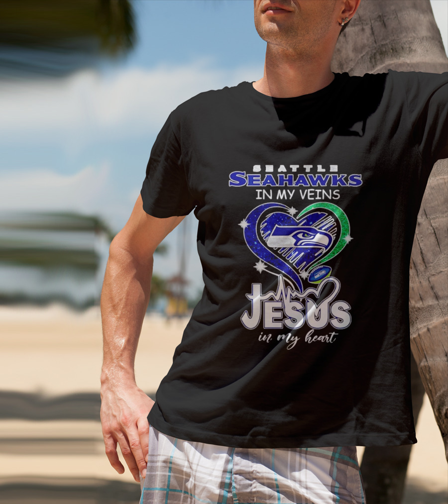 Seattle Seahawks In My Veins Jesus In My Heart Diamond Heartbeat T-Shirt