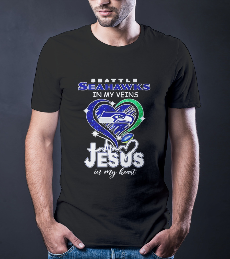 Seattle Seahawks In My Veins Jesus In My Heart Diamond Heartbeat T-Shirt