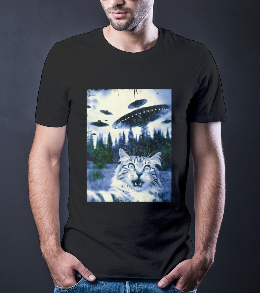 UFO Cat Extraterrestrial Surprise Scene T-Shirt