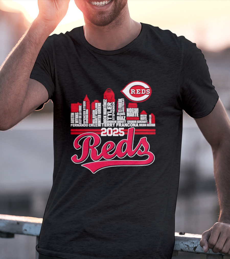 Cincinnati Reds Skyline Players 2025 Reds T-Shirt