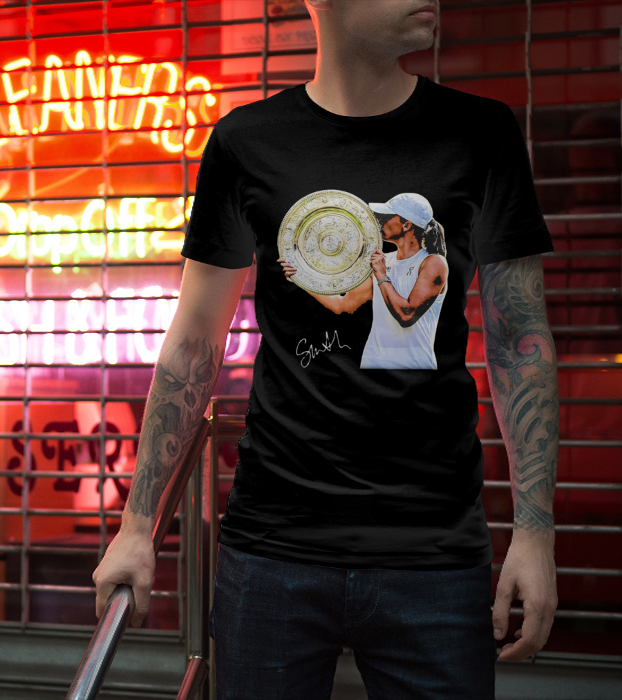 Iga Swiatek Wimbledon Champion Trophy Celebration T-Shirt