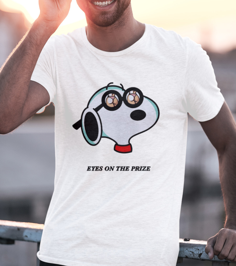 Snoopy Eyes On The Prize Vintage Peanuts Comic T-Shirt