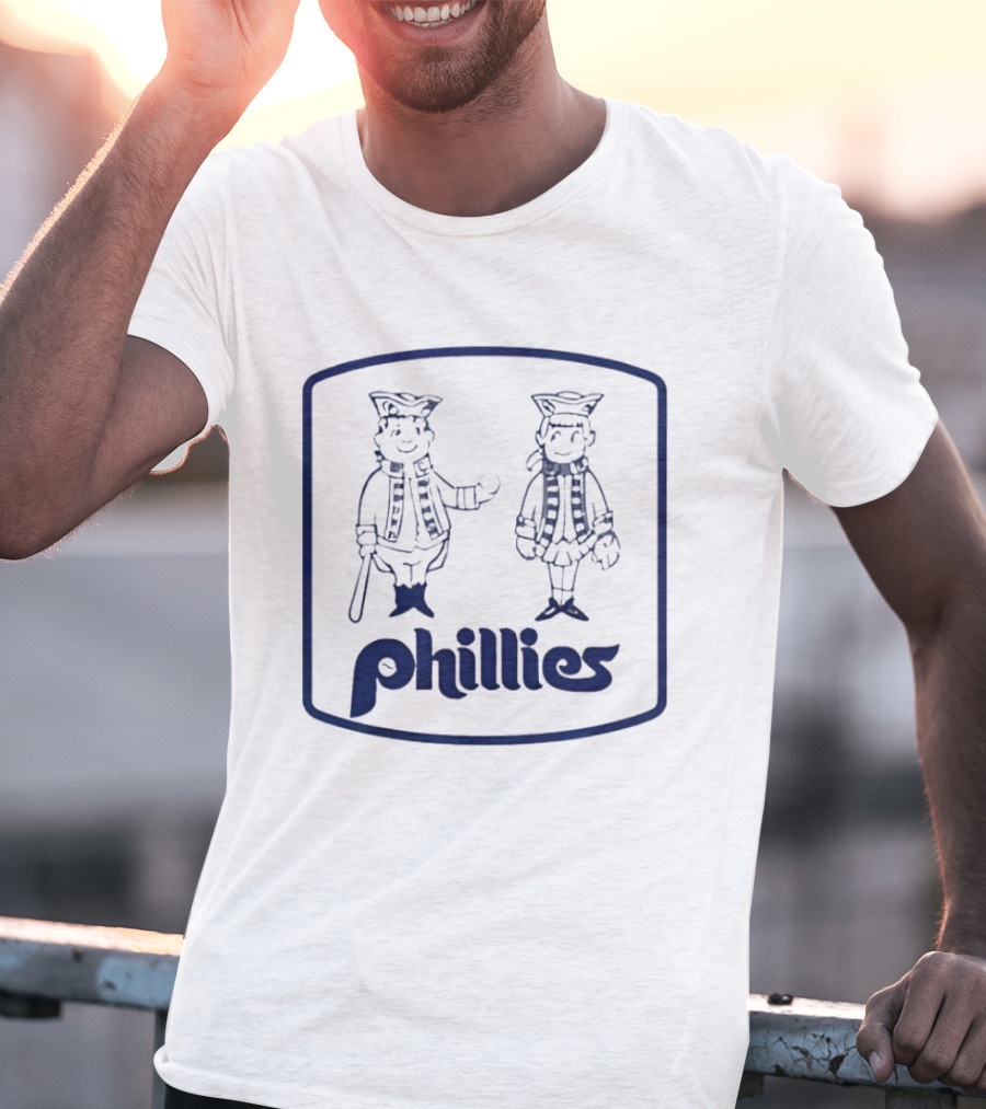 Philadelphia Phillies 1976 Vintage Mascots Baseball Team Clothing T-Shirt