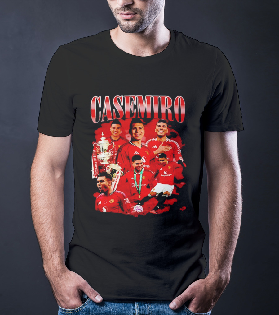 Casemiro Manchester United Trophy Celebrations Retro Football T-Shirt