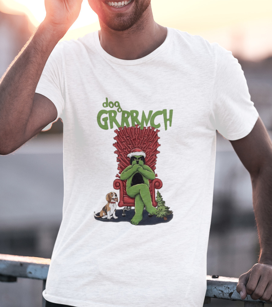 Dog GRRRINCH Christmas Throne Santa Hat Beagle T-Shirt