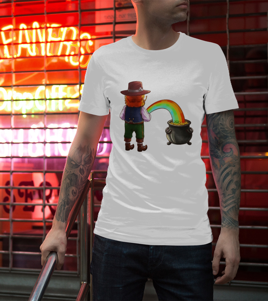 St Patricks Day Leprechaun Pissing Rainbow Into Pot Of Gold Meme T-Shirt