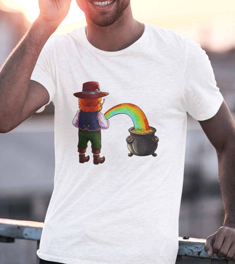 St Patricks Day Leprechaun Pissing Rainbow Into Pot Of Gold Meme T-Shirt