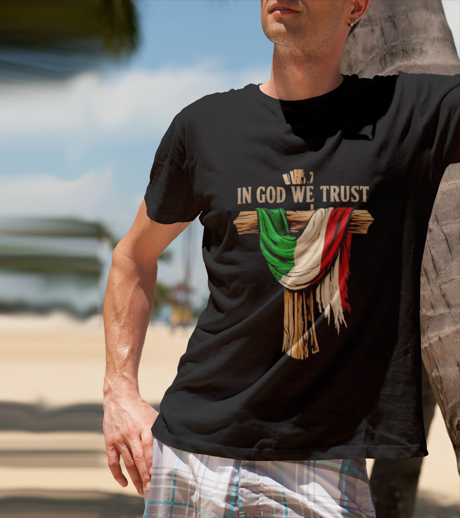 In God We Trust Italian Flag On Cross Jesus Reto T-Shirt