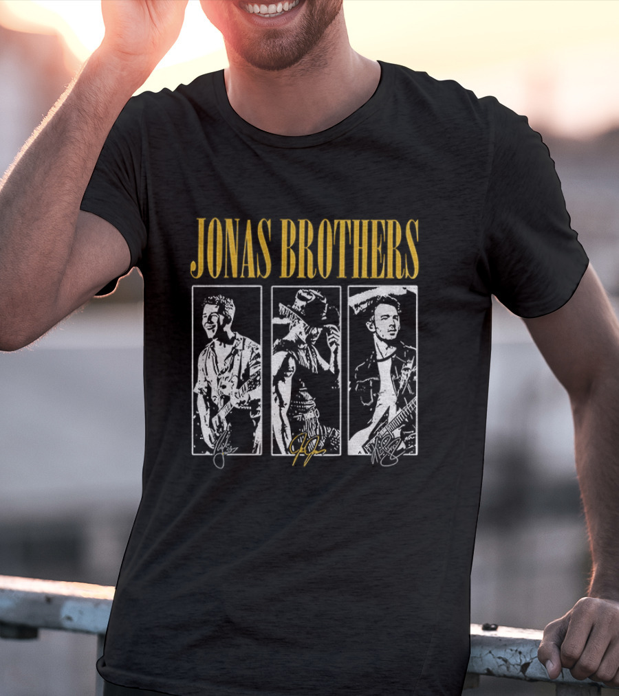 Jonas Brothers 20th Anniversary Tour 2025 Signed Boyband Trio T-Shirt