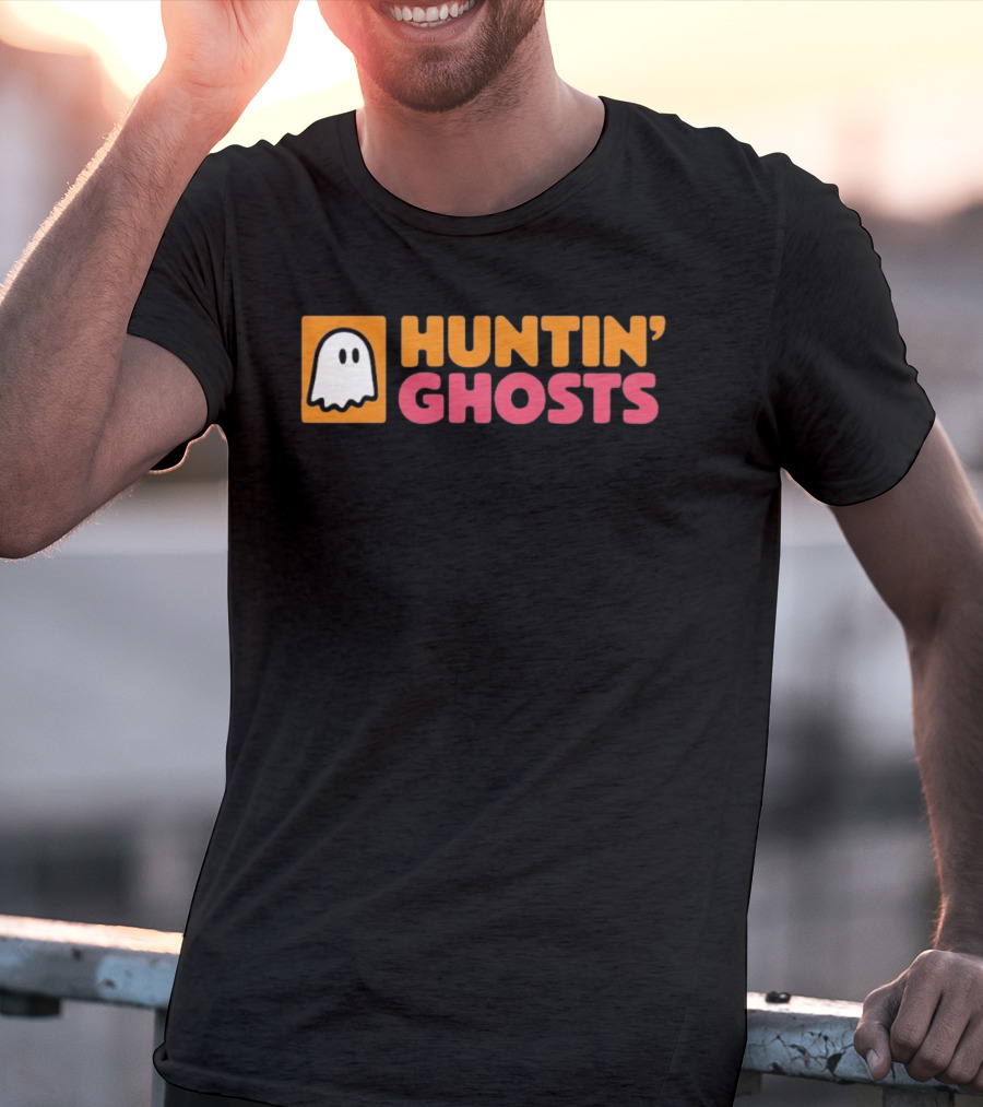 Huntin' Ghosts Halloween White Ghost Icon On Orange T-Shirt