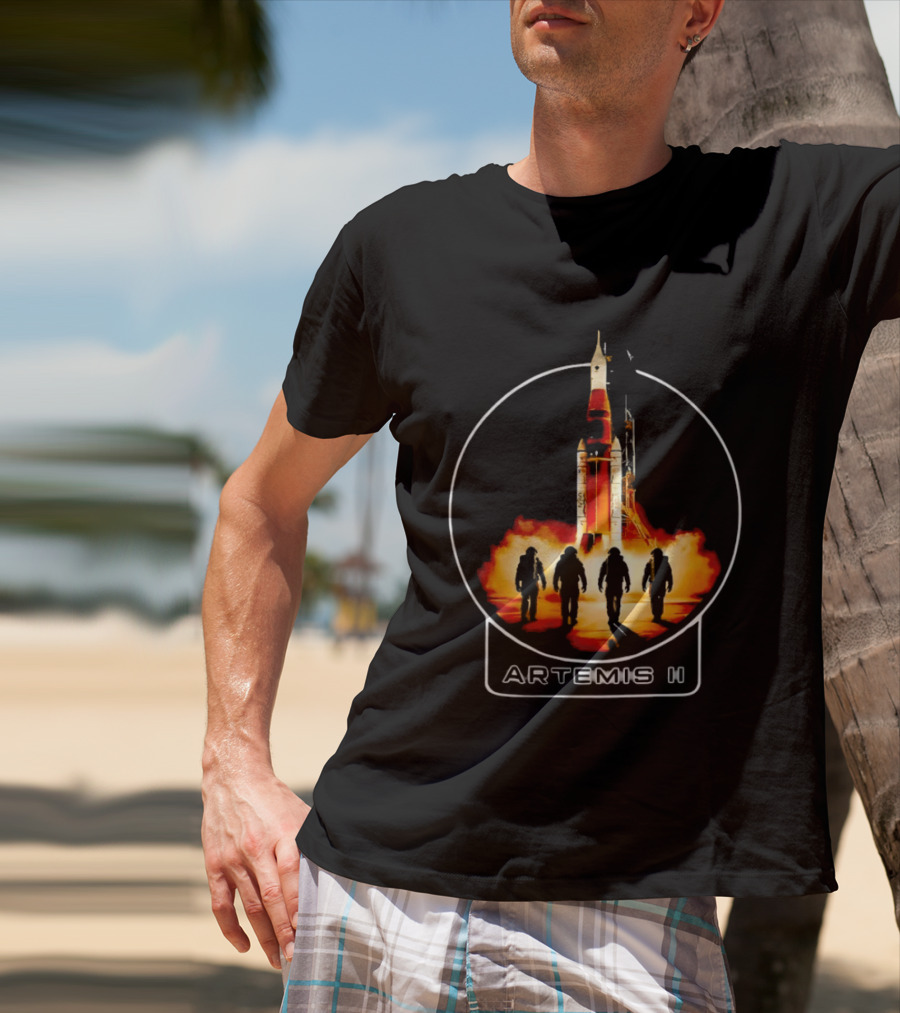 Artemis II Rocket Launch Astronauts And Liftoff T-Shirt