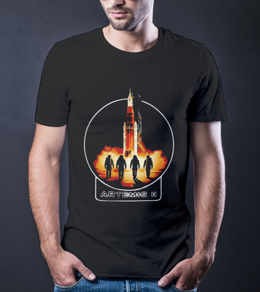 Artemis II Rocket Launch Astronauts And Liftoff T-Shirt