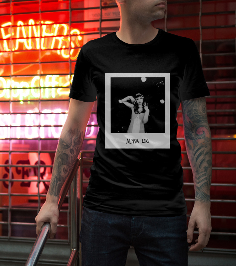 Laufey Alysa Liu 2026 Vintage Monochrome Photography T-Shirt