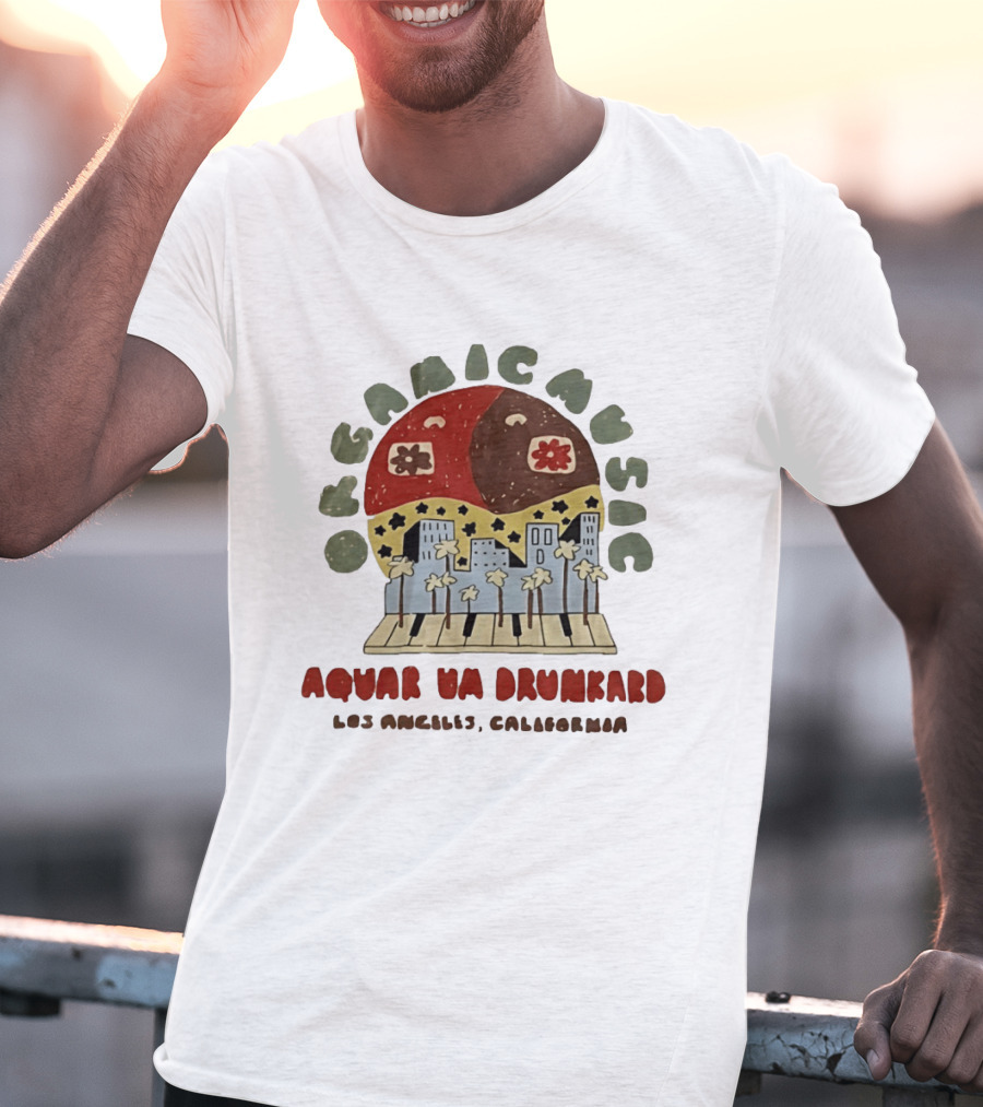 Organic Music Aquarium Drunkard Los Angeles California City Skyline Piano T-Shirt