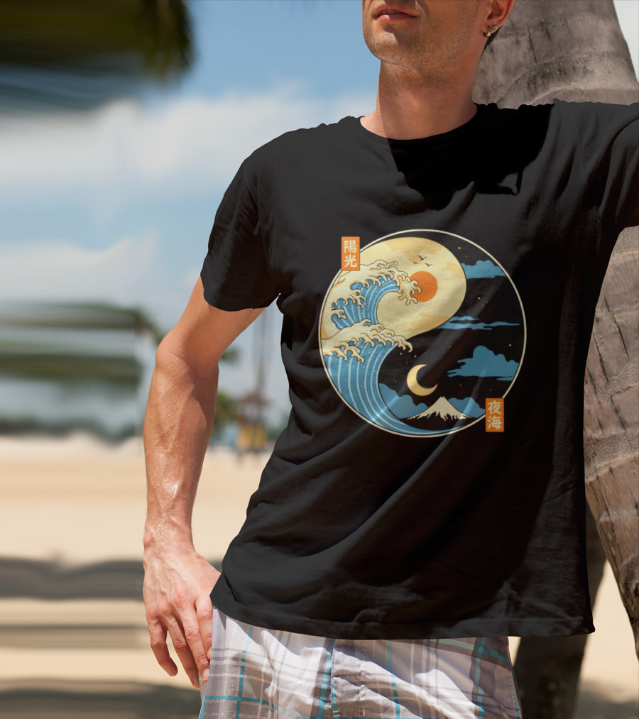 The Great Wave Off Kanagawa And Mount Fuji Yin Yang Sun And Moon Balance T-Shirt