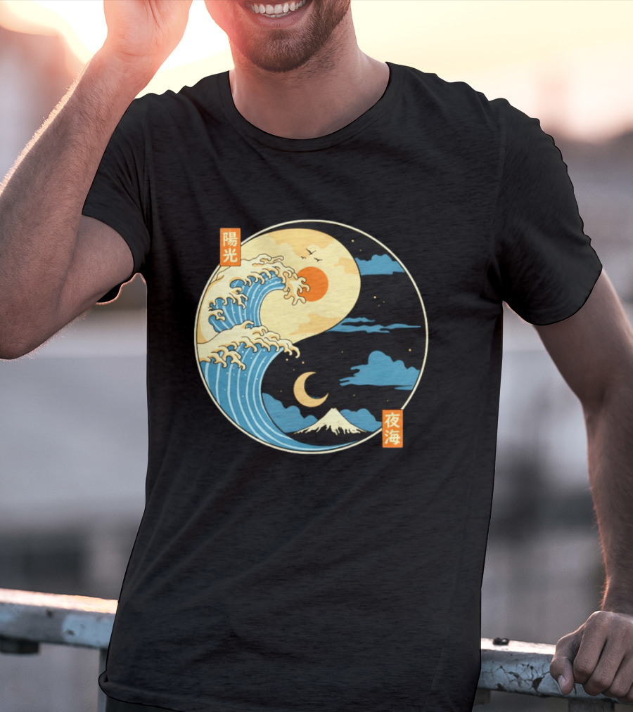 The Great Wave Off Kanagawa And Mount Fuji Yin Yang Sun And Moon Balance T-Shirt