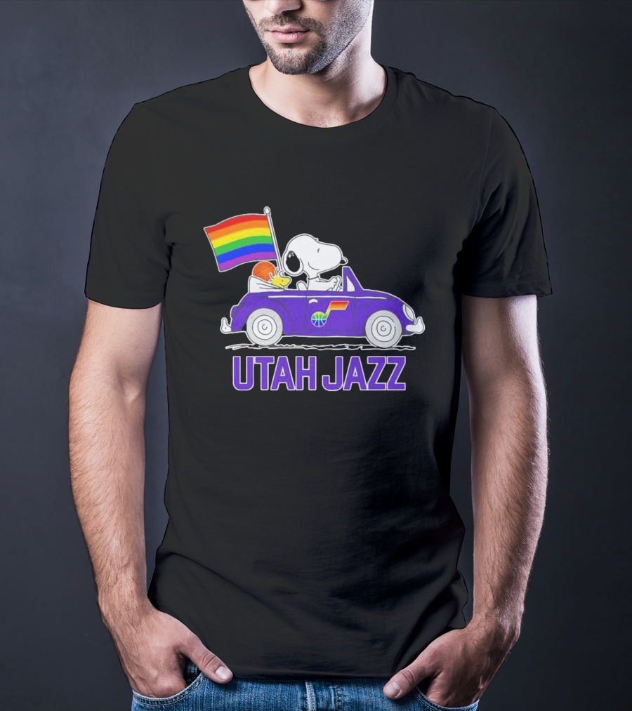 Utah Jazz Snoopy Woodstock Driving Rainbow Flag Car T-Shirt