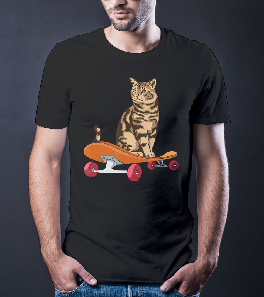 Funny Cat Skateboarding Animal Lover T-Shirt