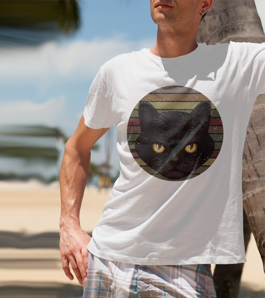 Realistic Cat Black Face On Retro Striped Circle T-Shirt