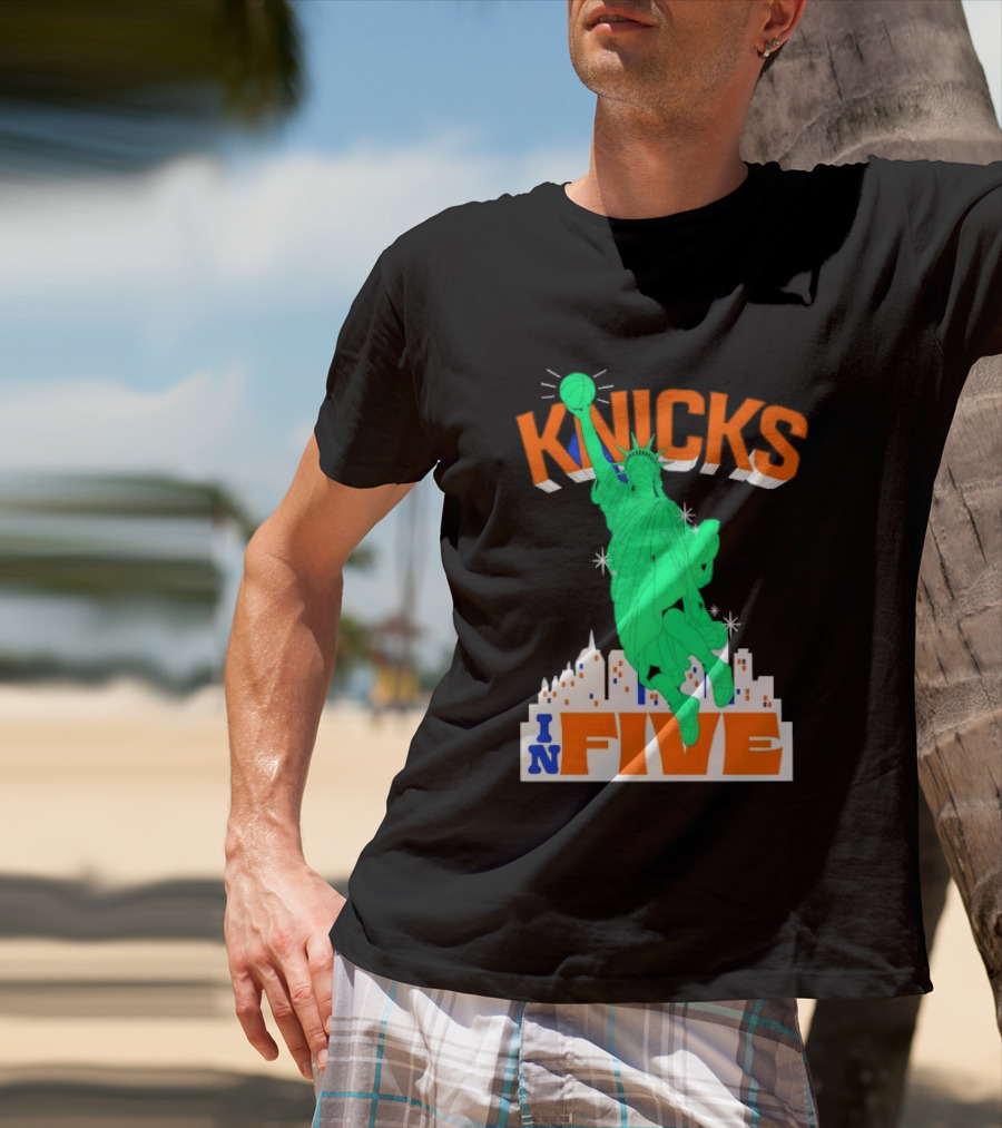 Knicks Statue Of Liberty Dunk In Five Basketball Cartoon Skyline T-Shirt