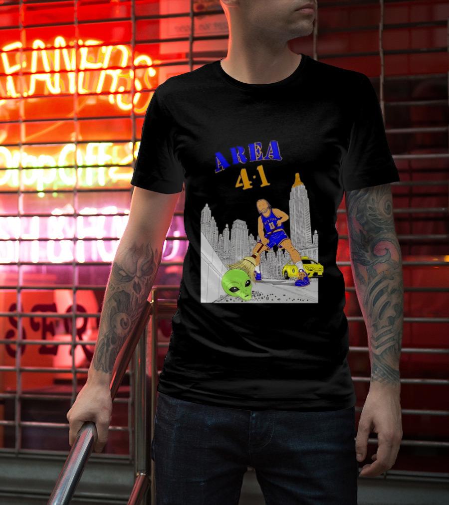 AREA 4 1 Jalen Brunson New York Knicks Vs Alien San Antonio Spurs T-Shirt