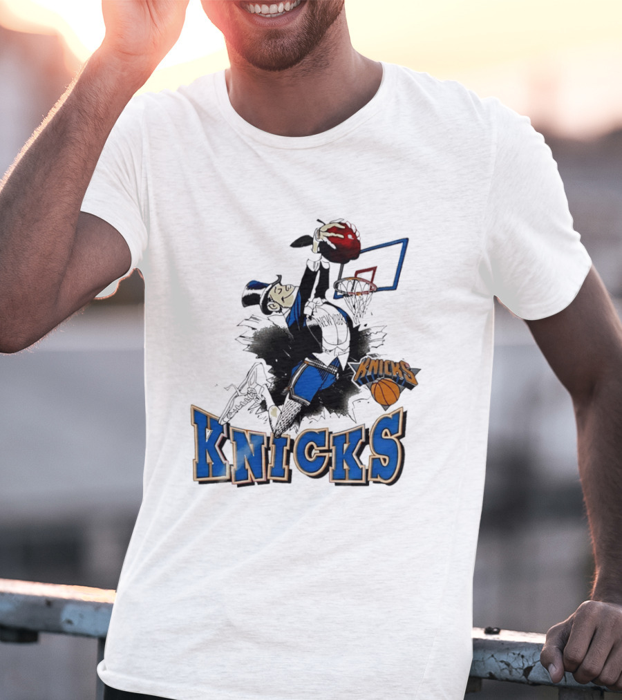 New York Knicks Dunking Red Apple Knicks Text Blue Basketball T-Shirt