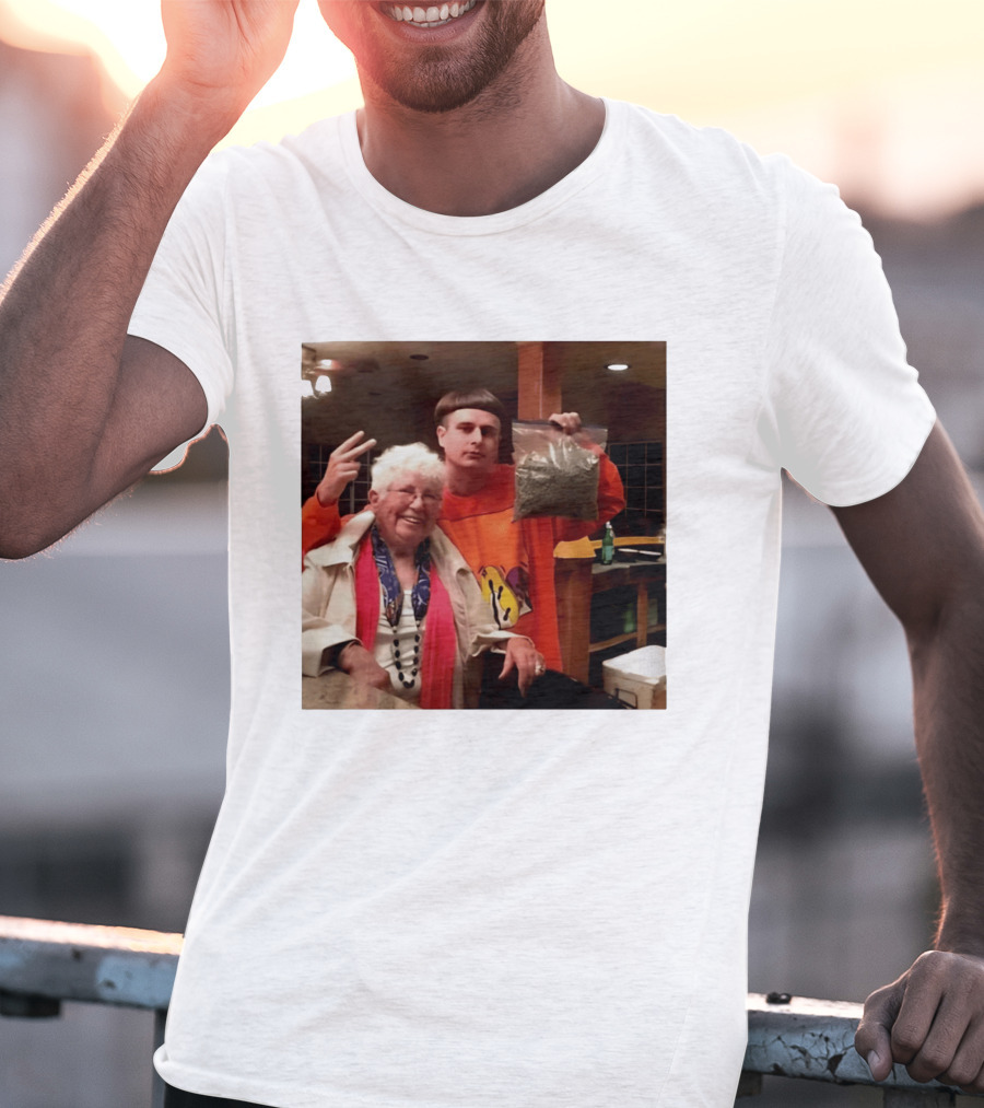 Oliver Tree Weed Grandma Memorial RIP Oliver Tree T-Shirt