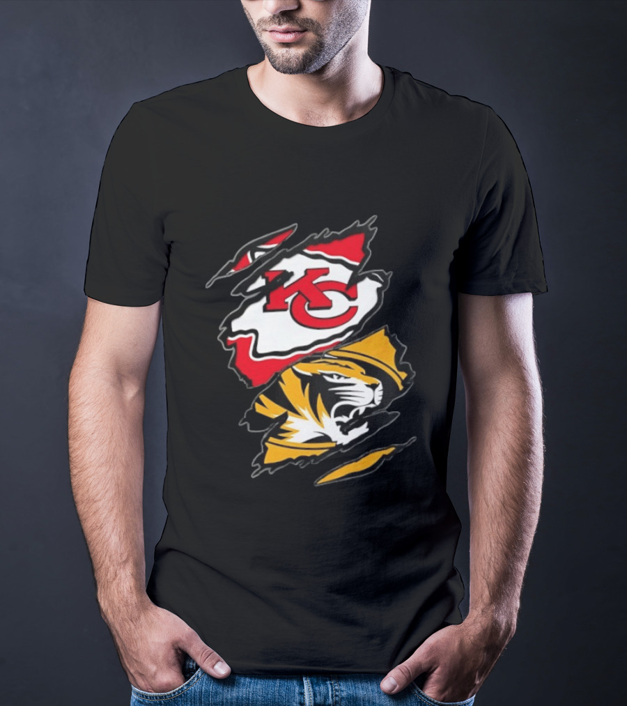 Kansas City Chiefs Missouri Tigers Two Teams One Heart Scratch Torn Sports T-Shirt