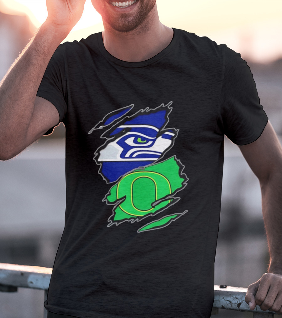 Seattle Seahawks Oregon Ducks Two Teams One Heart Scratch T-Shirt