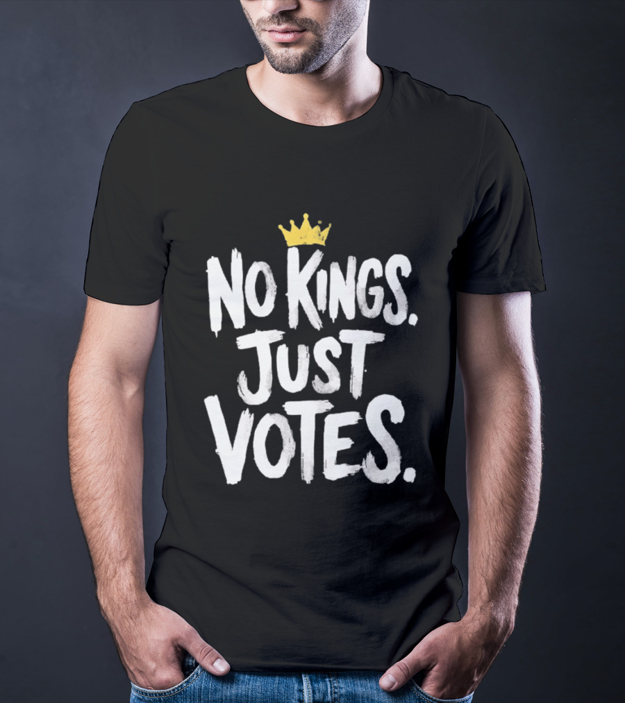 No Kings Just Votes Crown Symbol Politics Empowerment T-Shirt