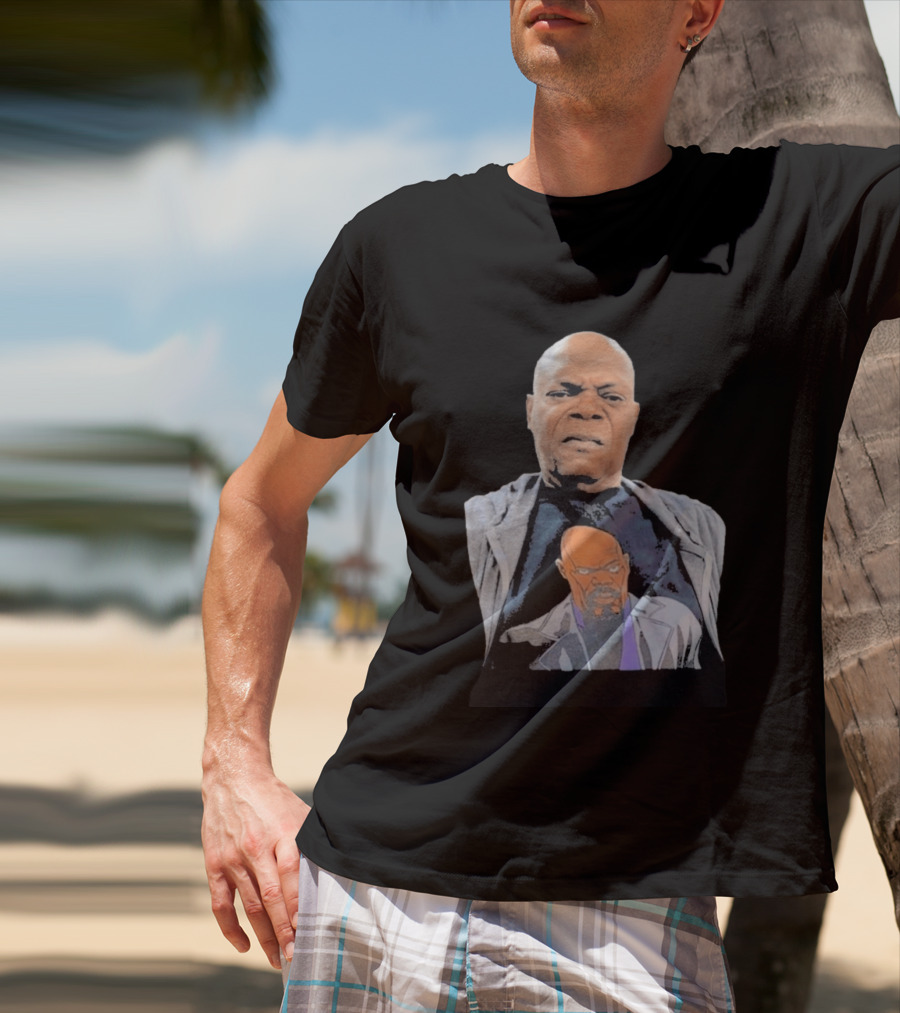 Samuel L. Jackson Wearing Himself On T-Shirt