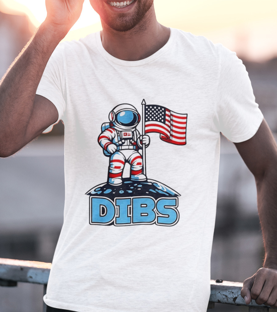 USA Dibs On The Moon Astronaut Space American Flag T-Shirt