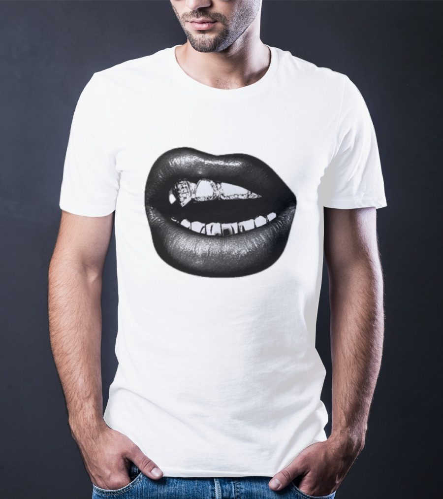 Dallas Cowboys Cheerleaders Black & White Lips Kevin Ozowski T-Shirt